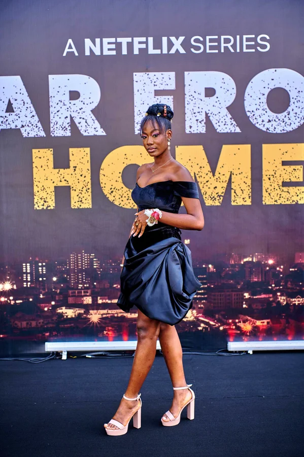 Xem Rời xa mái nhà Online - Cùng Xem Cùng Chill | Phim Hay C